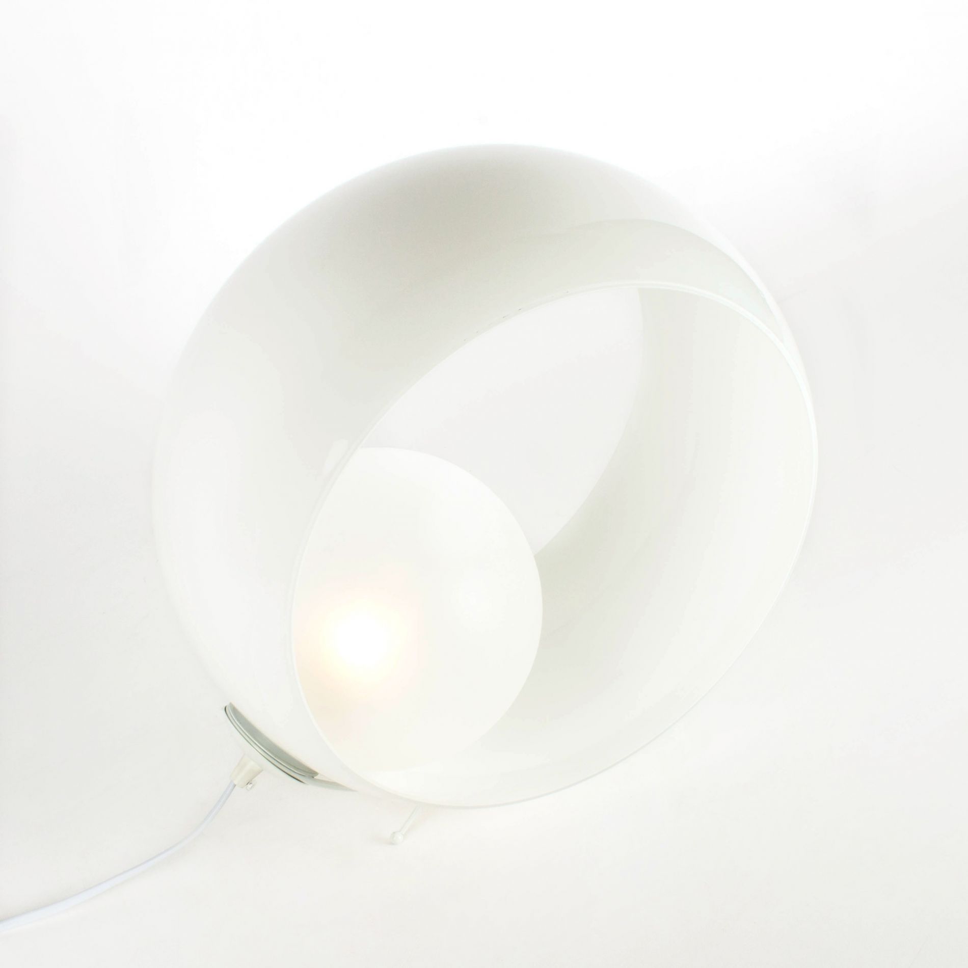 Lampe boule OKIO blanche en verre