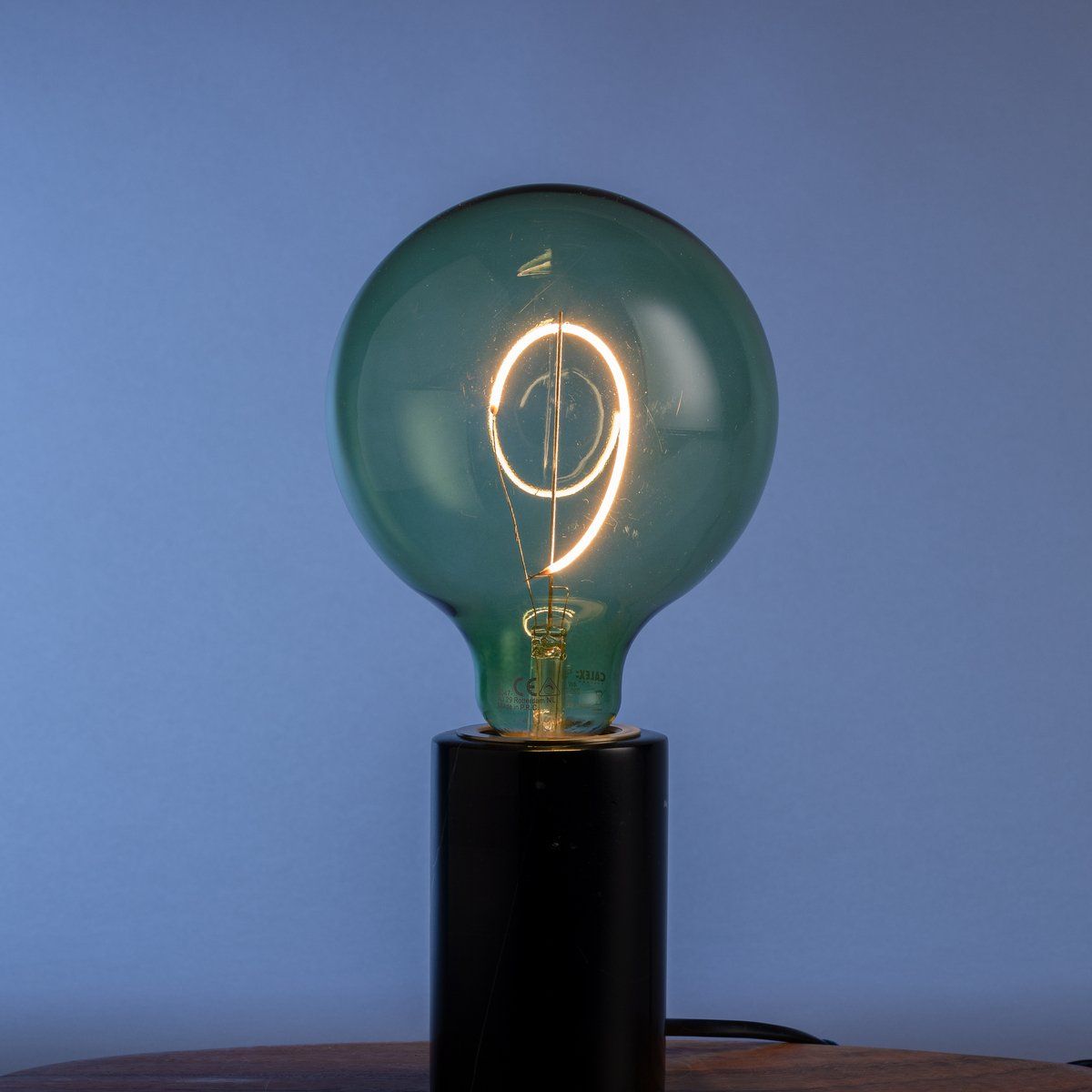 Ampoule déco LED XXL à filaments ORGANIC en verre fumé noir - Keria et  Laurie Lumière