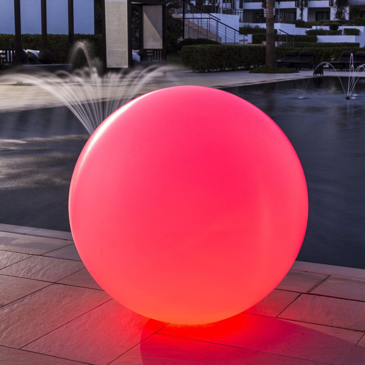Boule lumineuse BALL (D35cm) en polyéthylène blanc