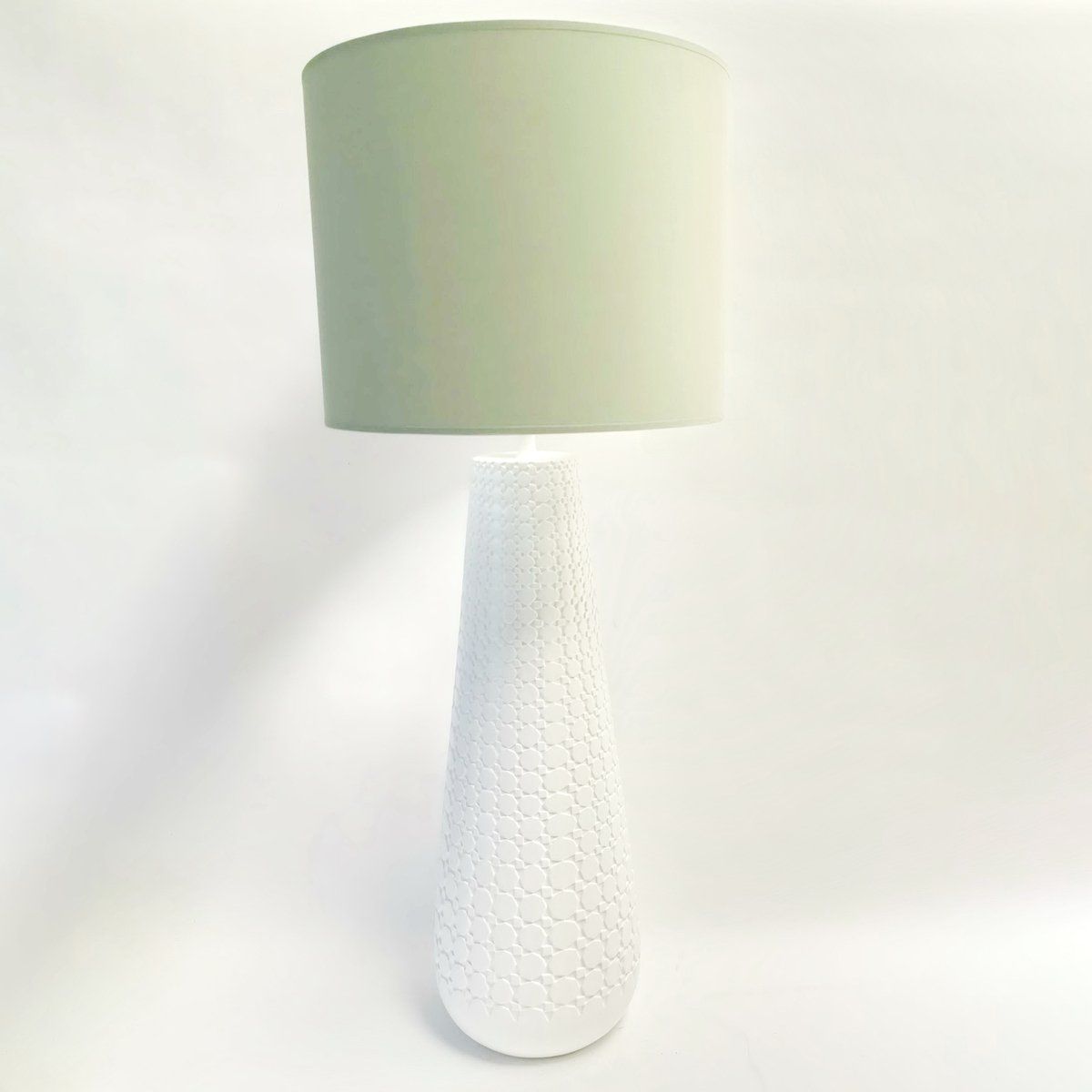 Lampe à poser URBAN (H61cm) en céramique blanc abat-jour en tissu vert