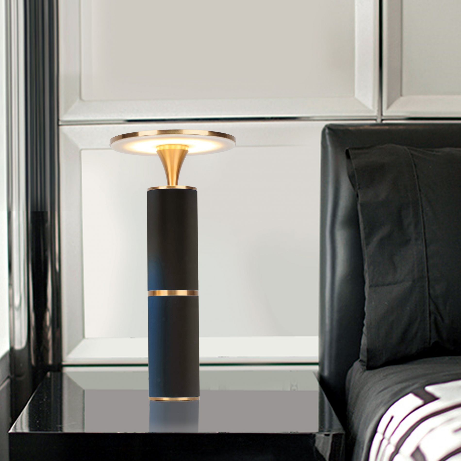 Lampe à poser LED DEEPLY (H42cm) en métal noir et doré