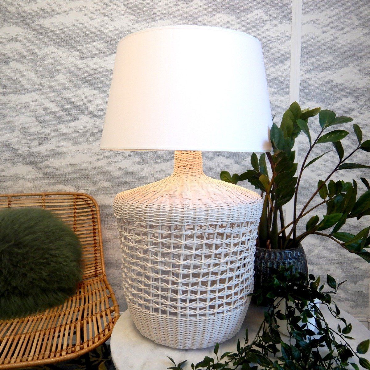 Lampe à poser MAUI (H48cm) en rotin blanc