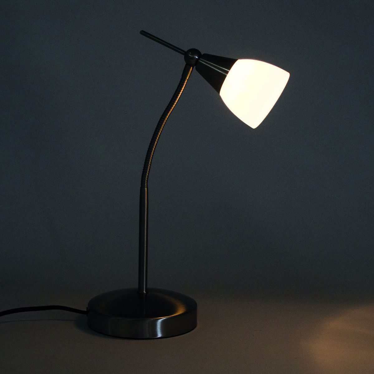 Lampe de bureau flexible TINO argentée en métal