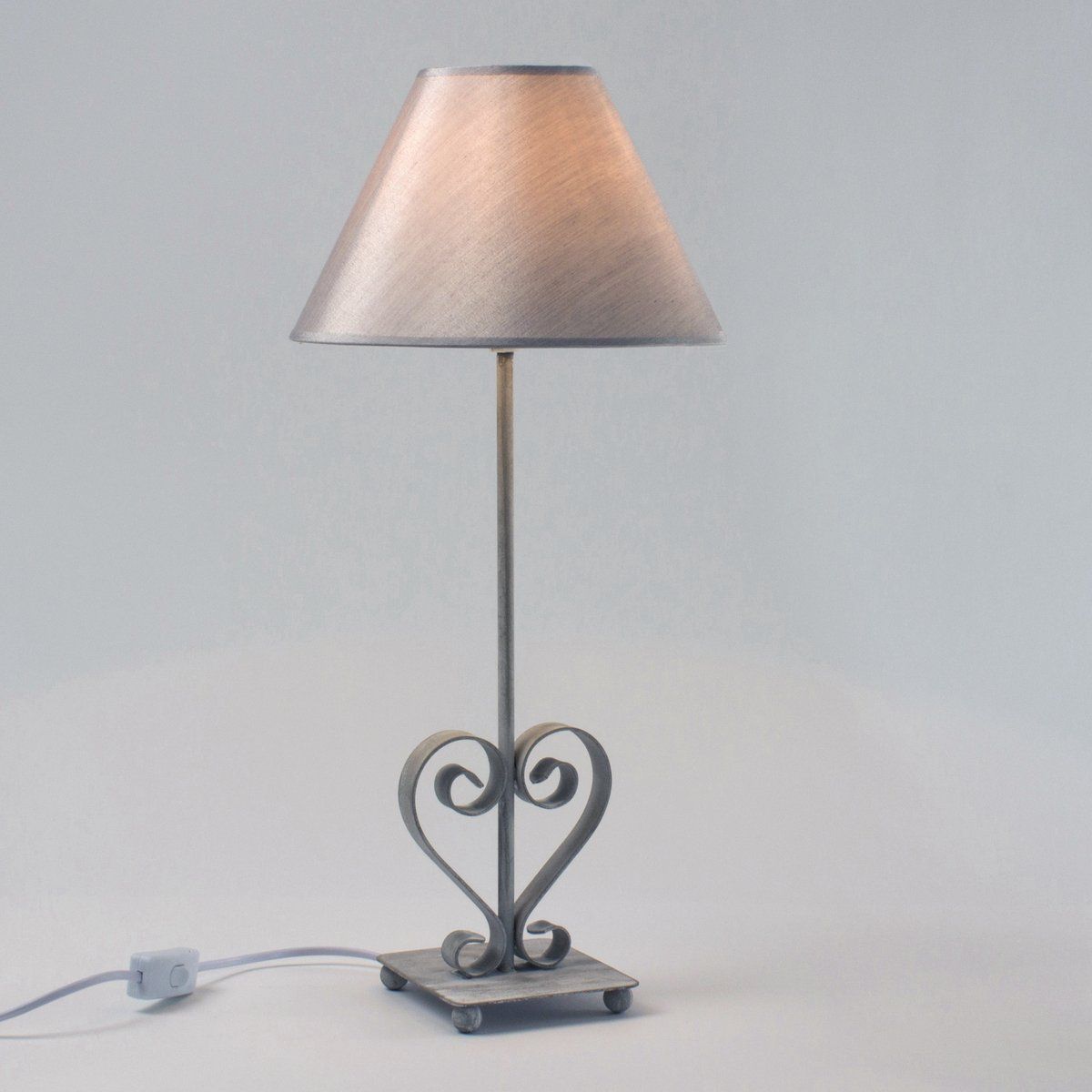 Lampe de table BERTILLE grise en métal