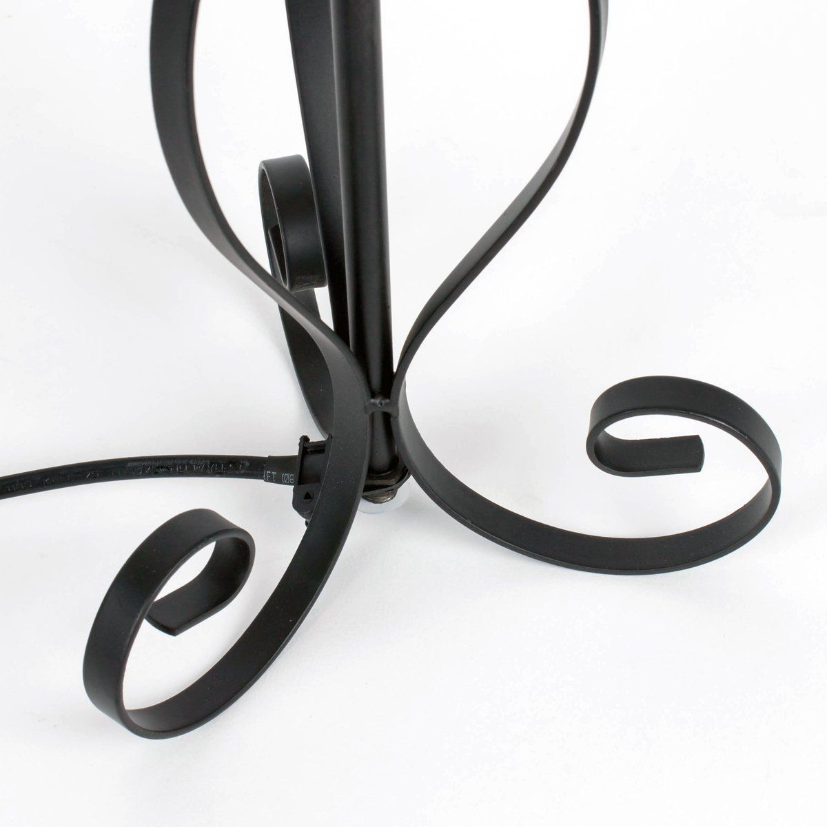 Lampe de table AKITA noire en métal