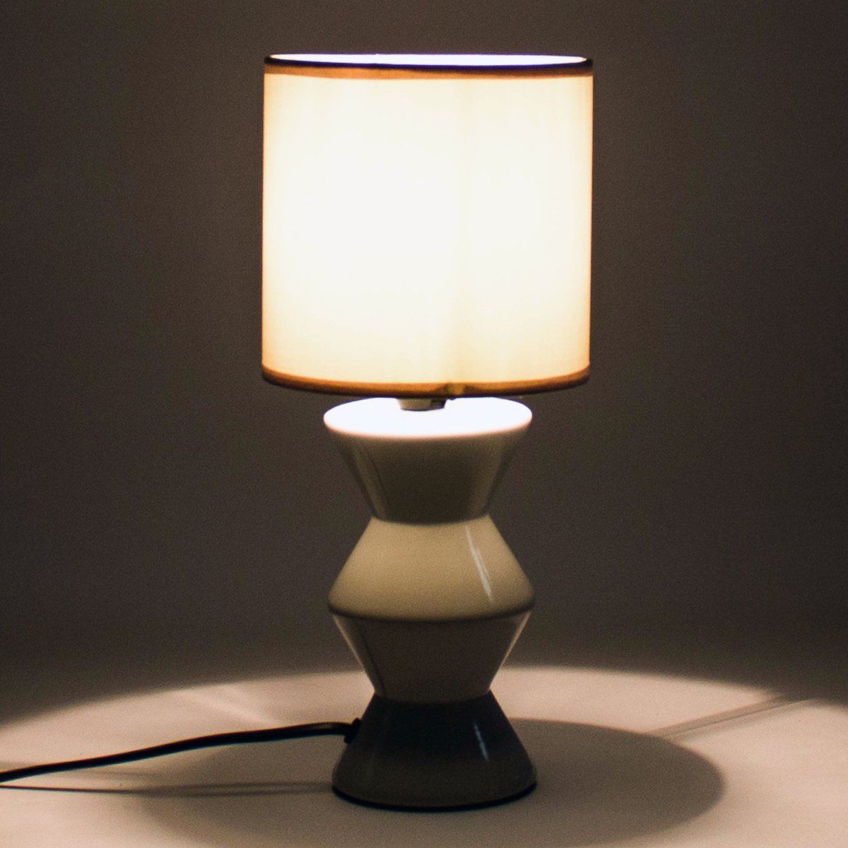 Lampe ICONE taupe en céramique
