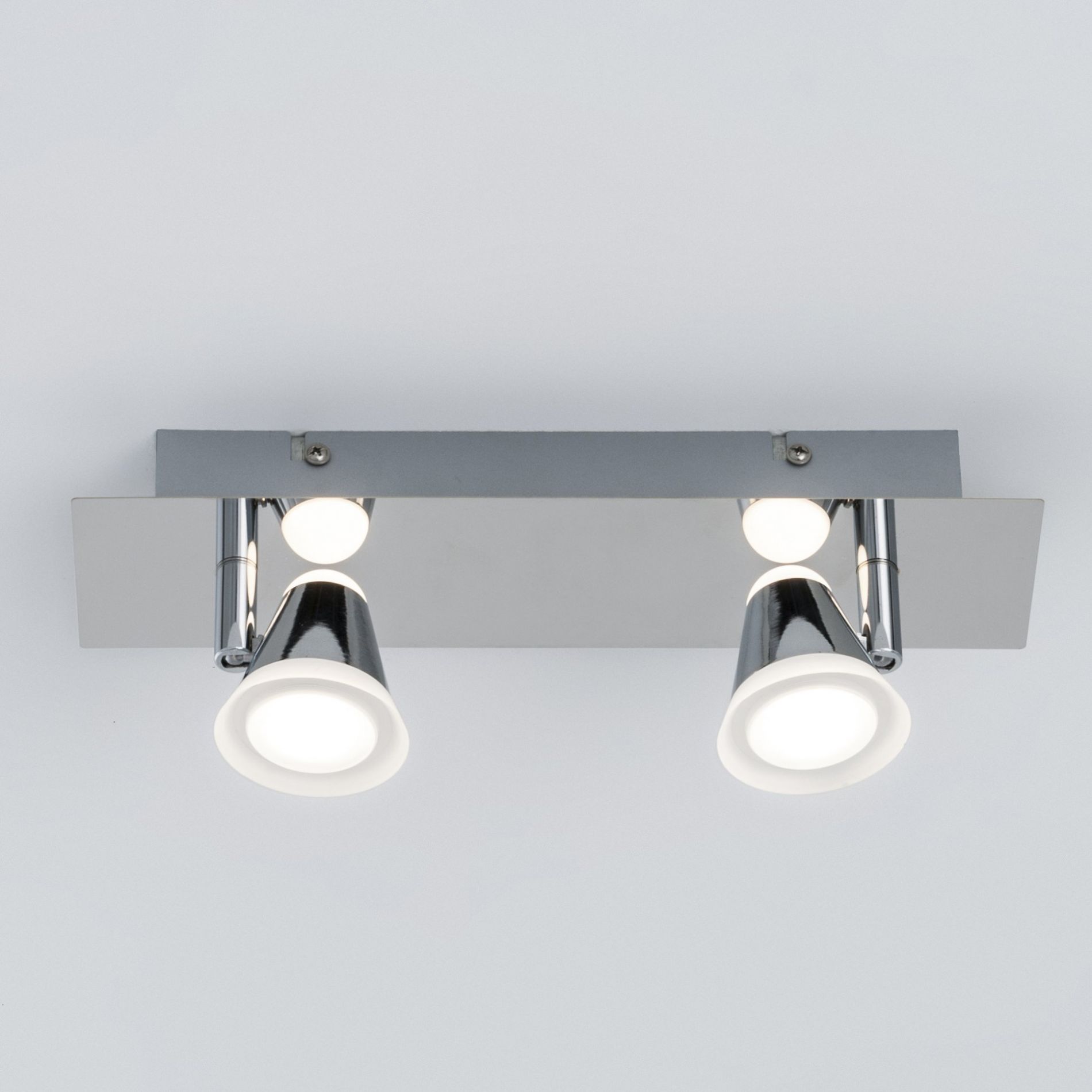 Réglette 2 spots LED orientables NINO argentée en métal