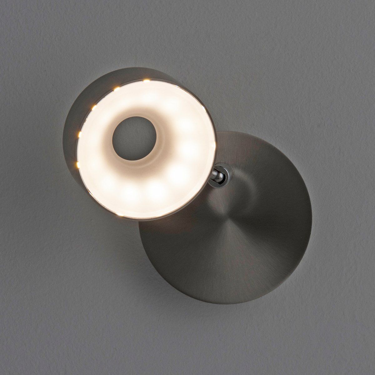 Spot LED orientable RENDAL argenté en métal