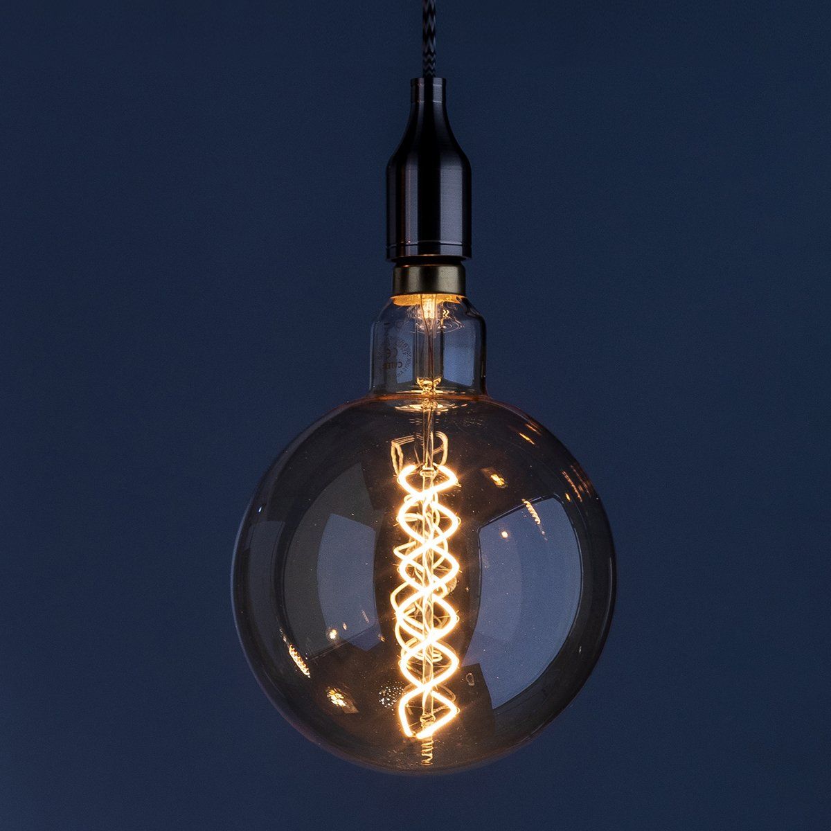 Ampoule déco filament LED XXL dimmable E27 MEGAGLOBE 200 lumens en verre ambré Ø20cm