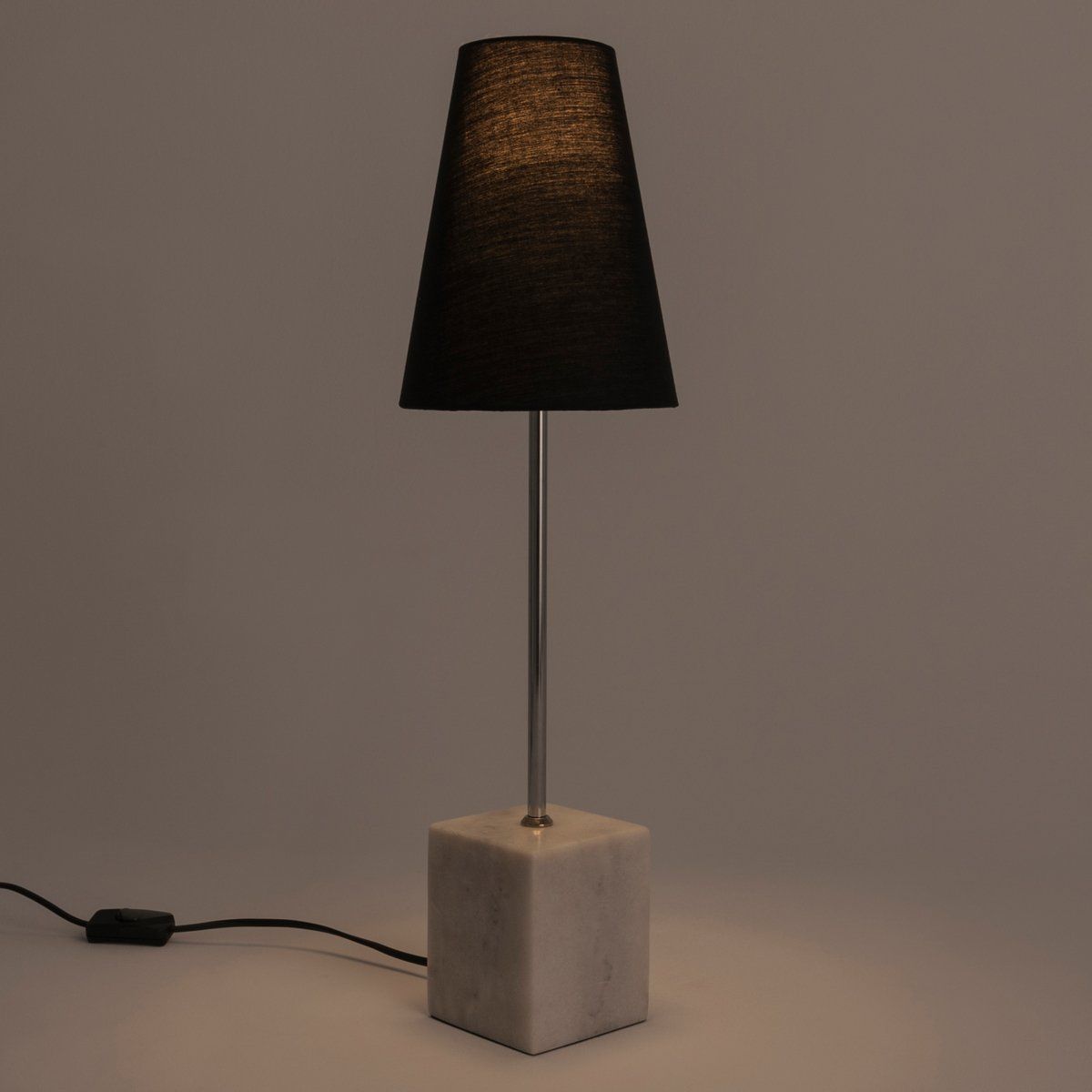 Lampe de table IVY noire en métal chromé, marbre et tissu