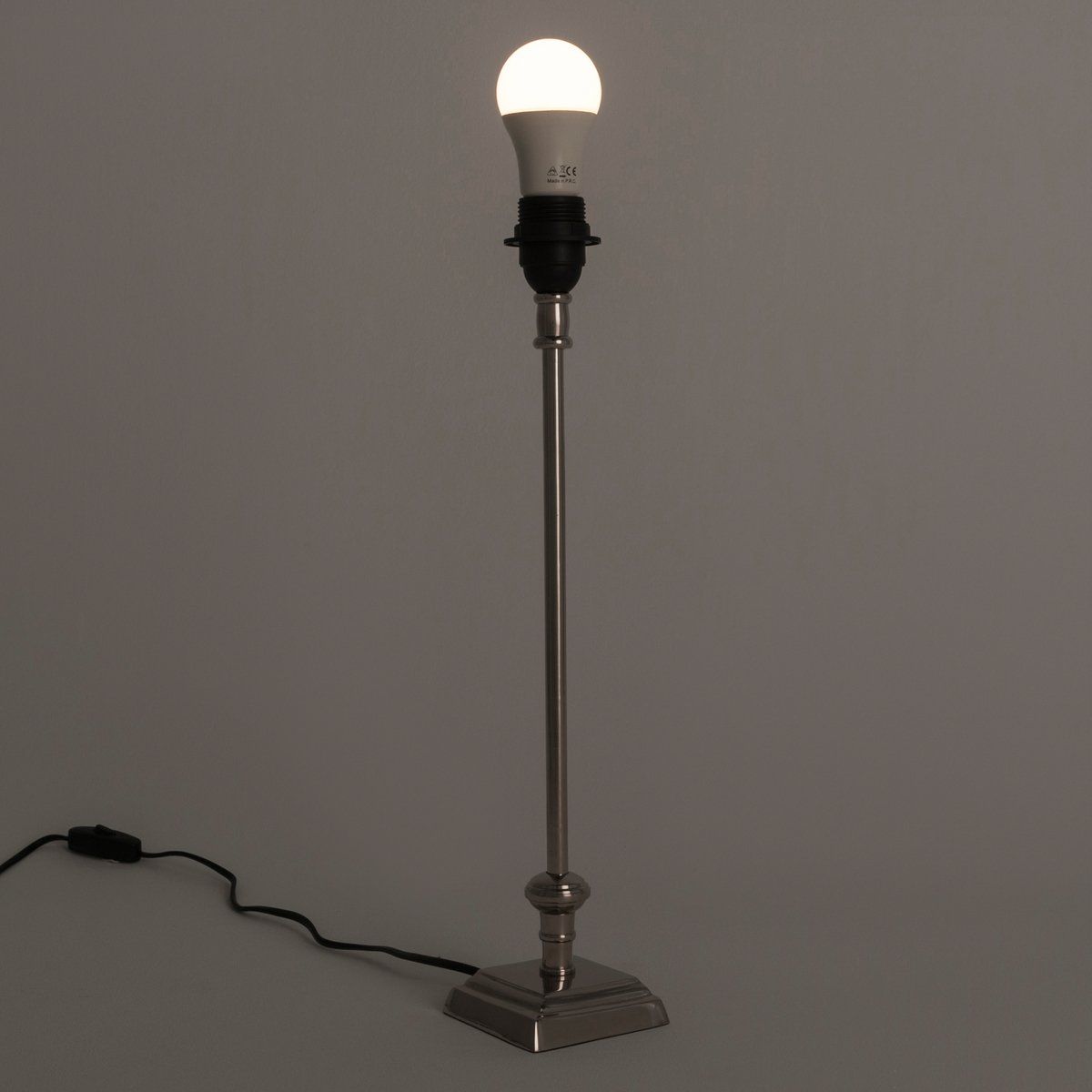Pied de lampadaire LED VALLS en métal argent chrome - Keria et Laurie  Lumière