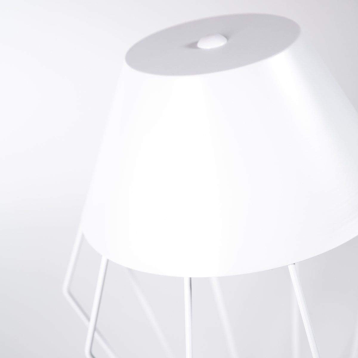 Lampe à poser design CRAFTY en métal blanc mat