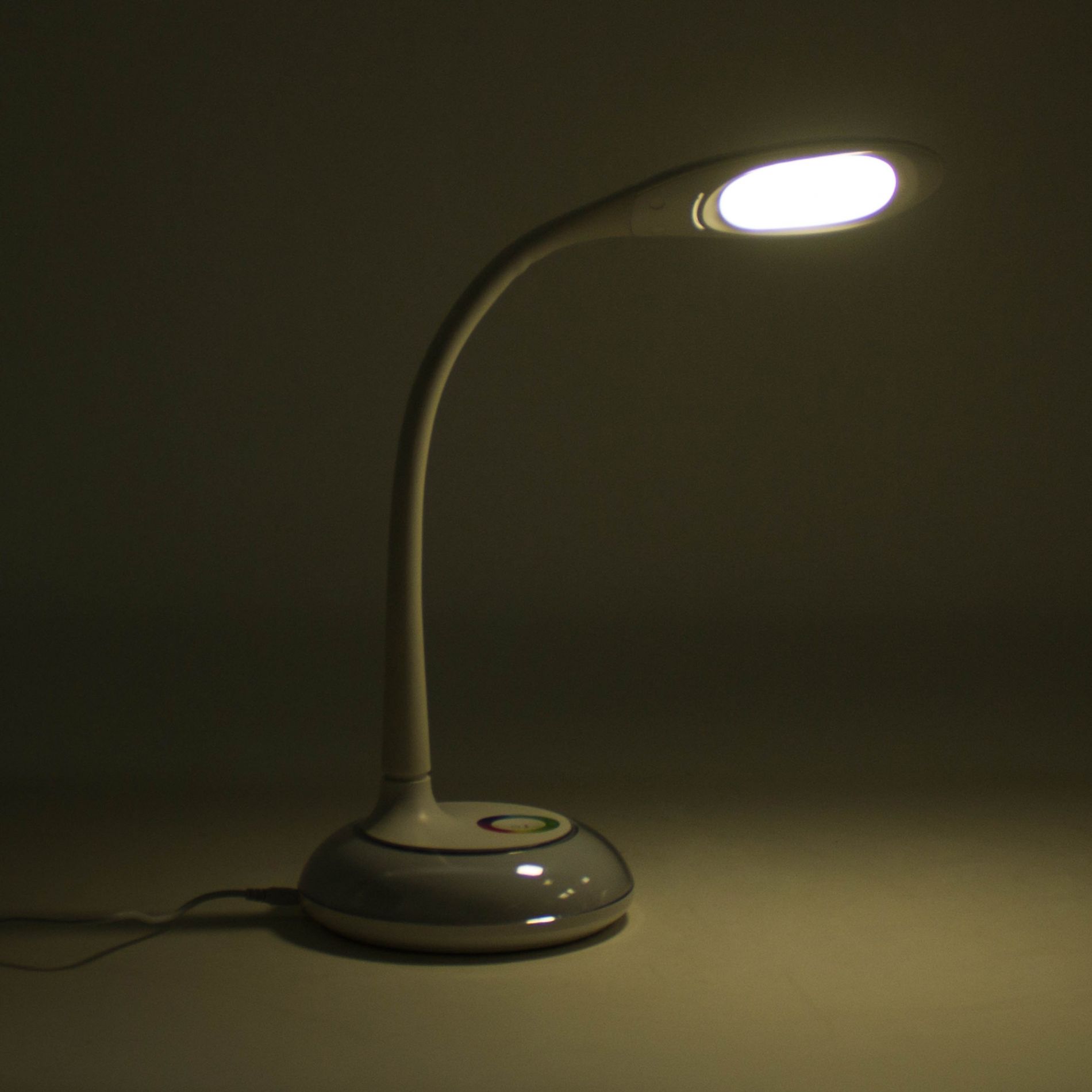 Lampe LED COLOR blanche en pvc