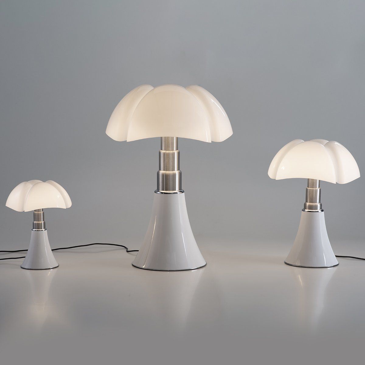 Lampe MINI PIPISTRELLO LED tactile dimmable blanche