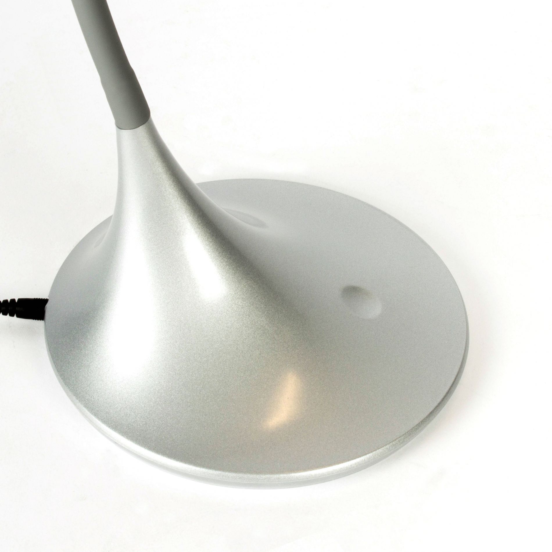 Lampe de bureau design LED YON en métal argenté