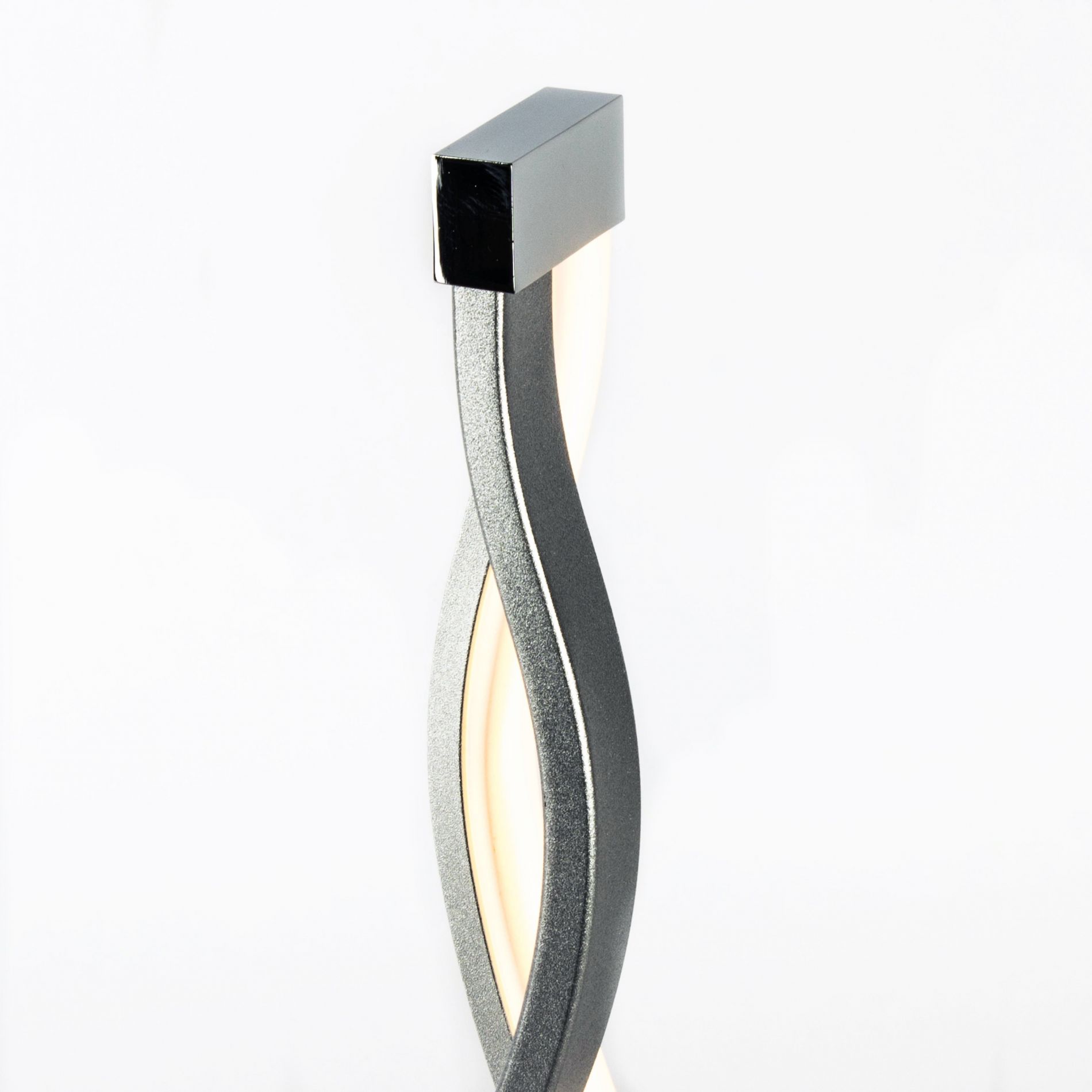 Lampe à poser design LED SAHARA en métal argenté