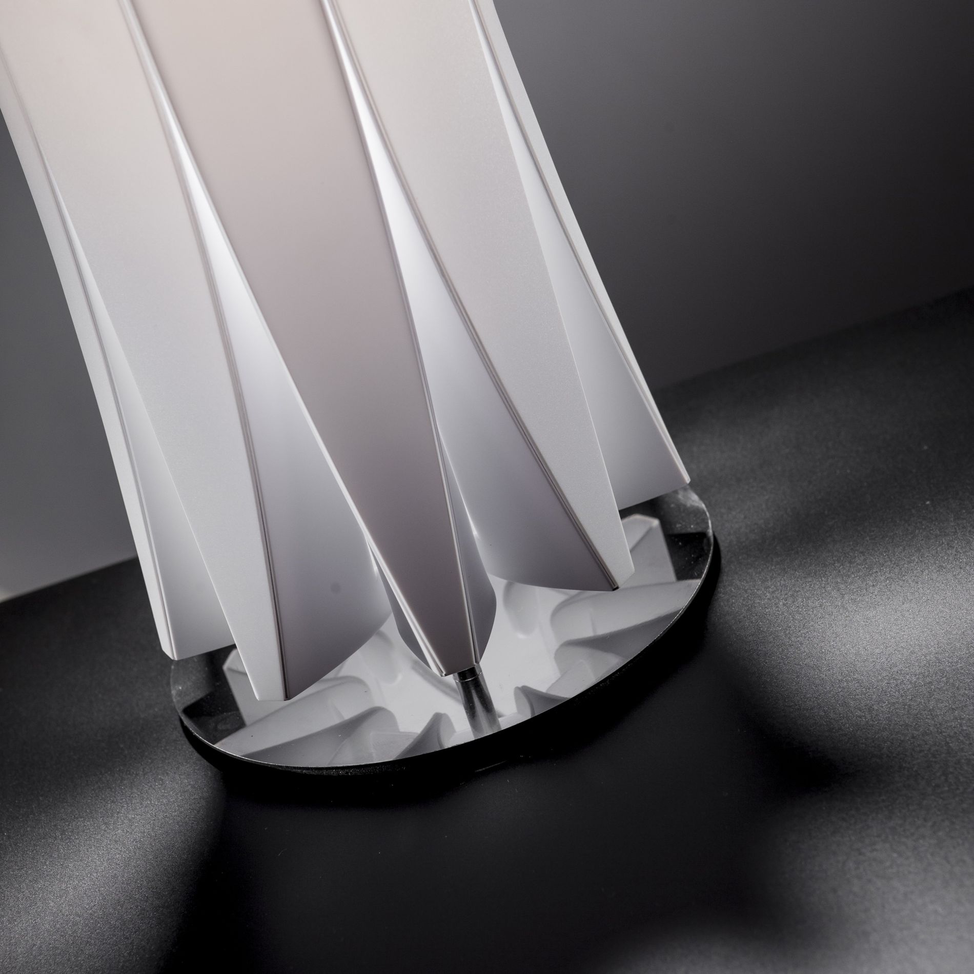 SLAMP - Lampe BACH blanche en PVC