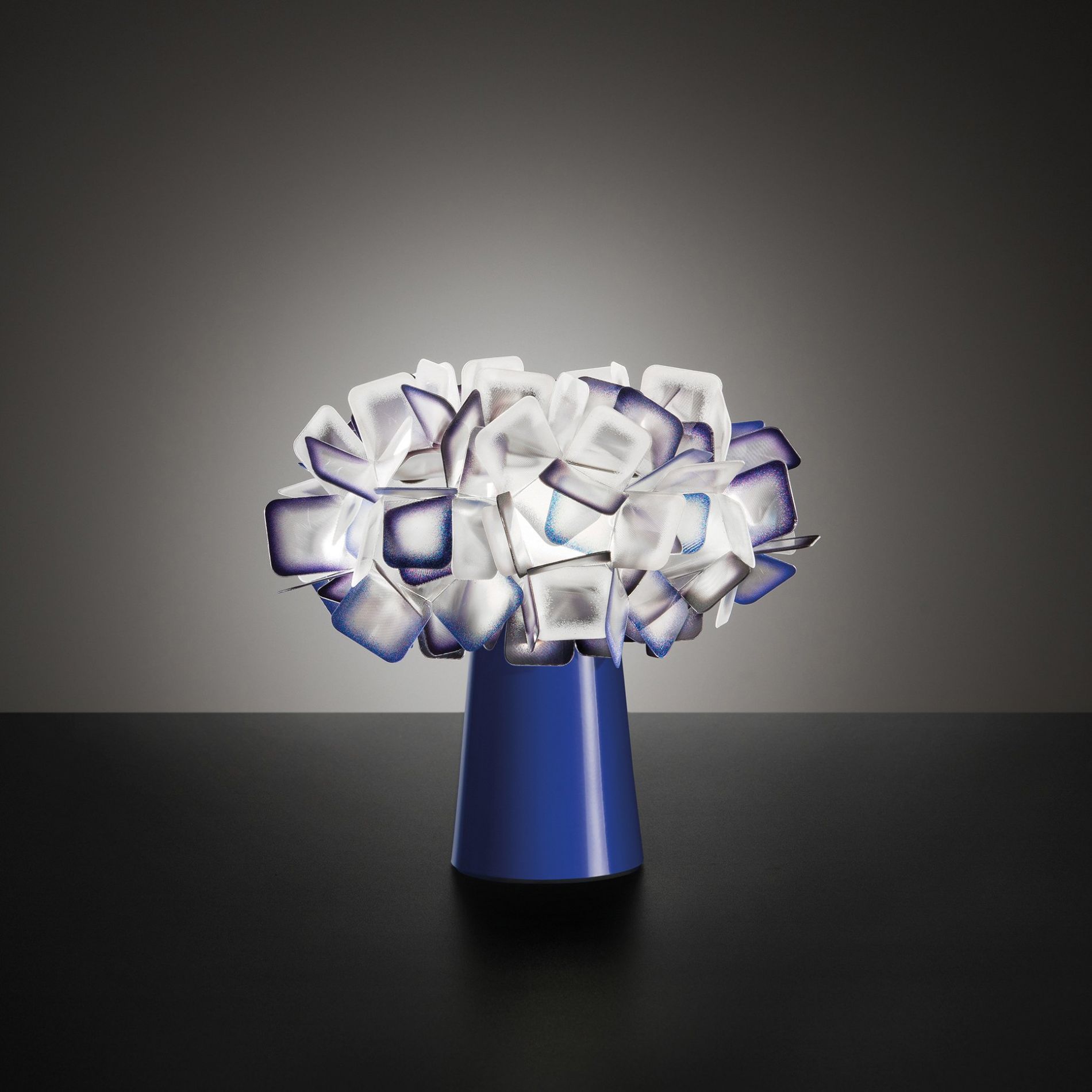 SLAMP - Lampe décorative CLIZIA blanche et violette en PVC