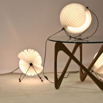 Lampe de table design ECLIPSE (H36) en acier noir et polypropylène blanc