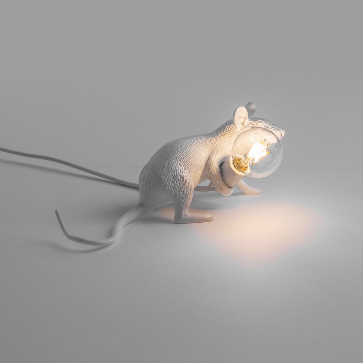 Lampe à poser MOUSE couchée câble USB blanc H8.1cm