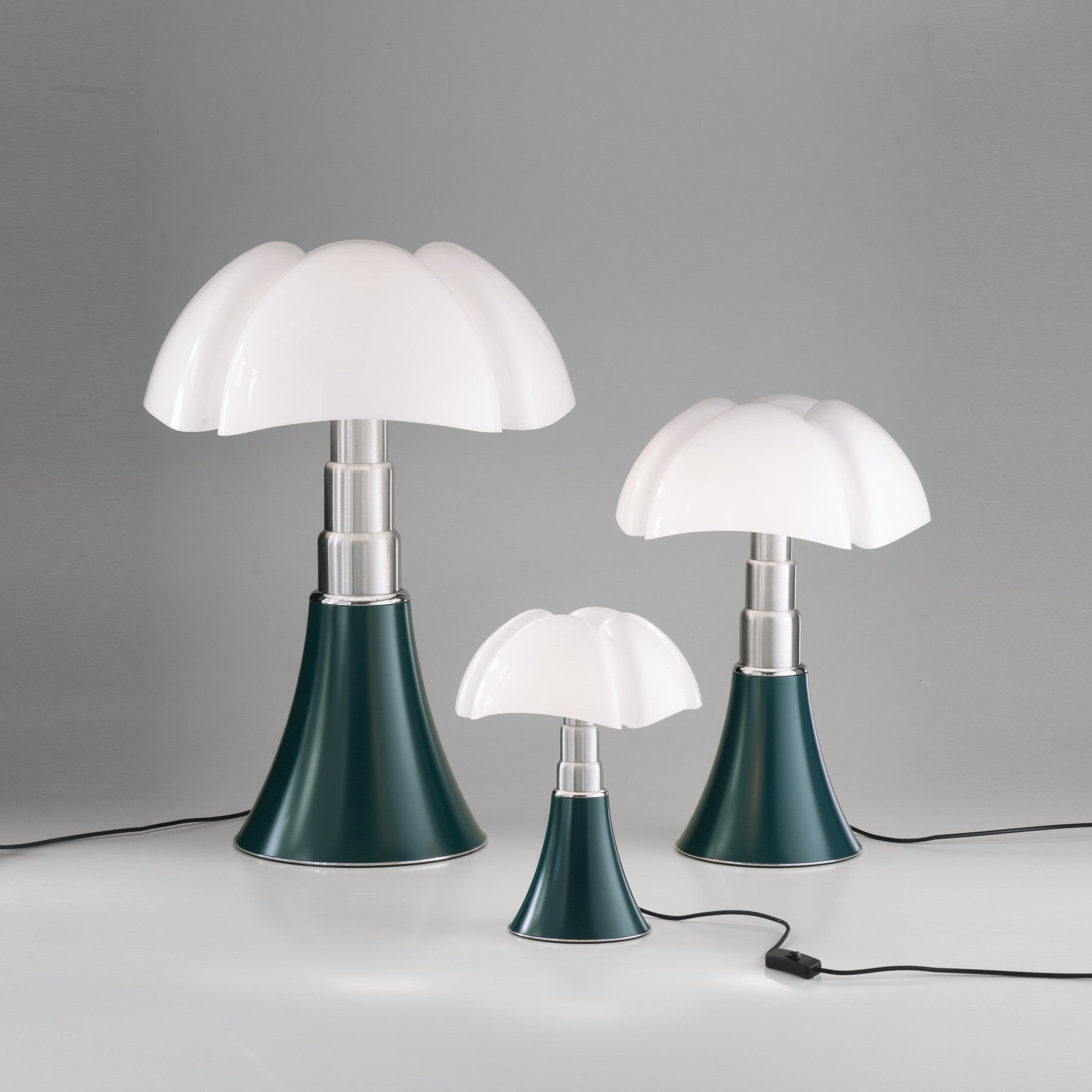Lampe LED dimmable PIPISTRELLO MINI vert agave H35cm