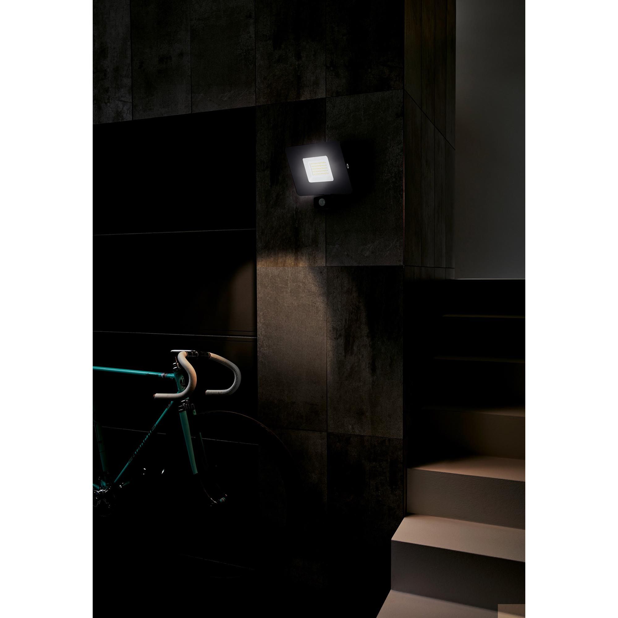 Projecteur extérieur LED FAEDO noir H20cm