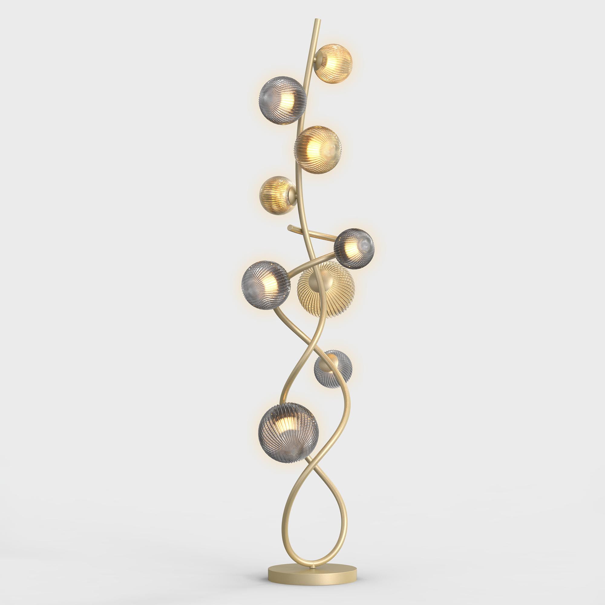 Lampadaire en métal doré et verreries ambres et smoky METZ G9 9X4W