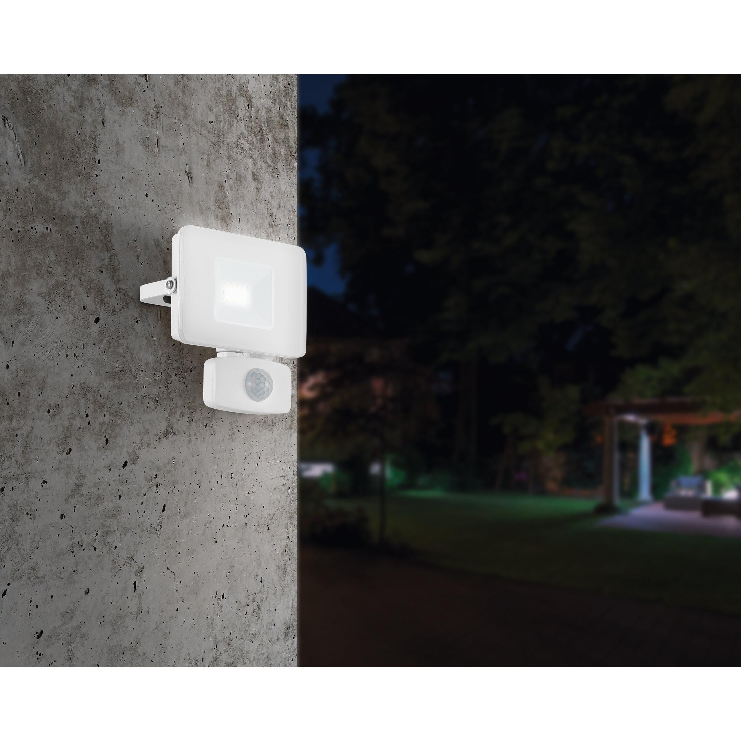 Projecteur extérieur détecteur LED FAEDO 3 blanc Ø11cm
