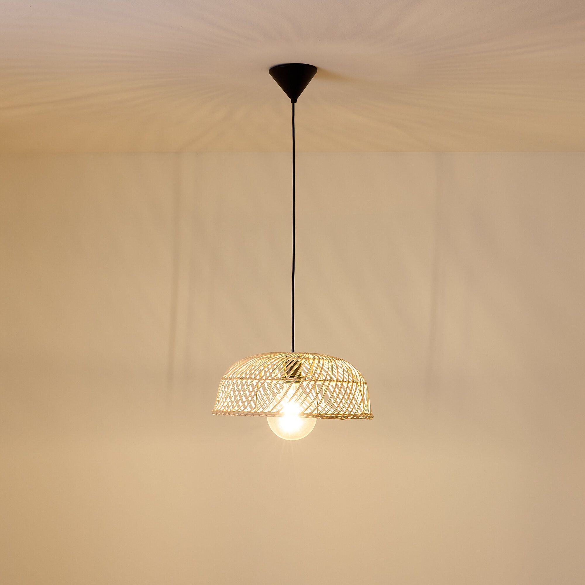Suspension SAPA en rotin naturel Ø40cm