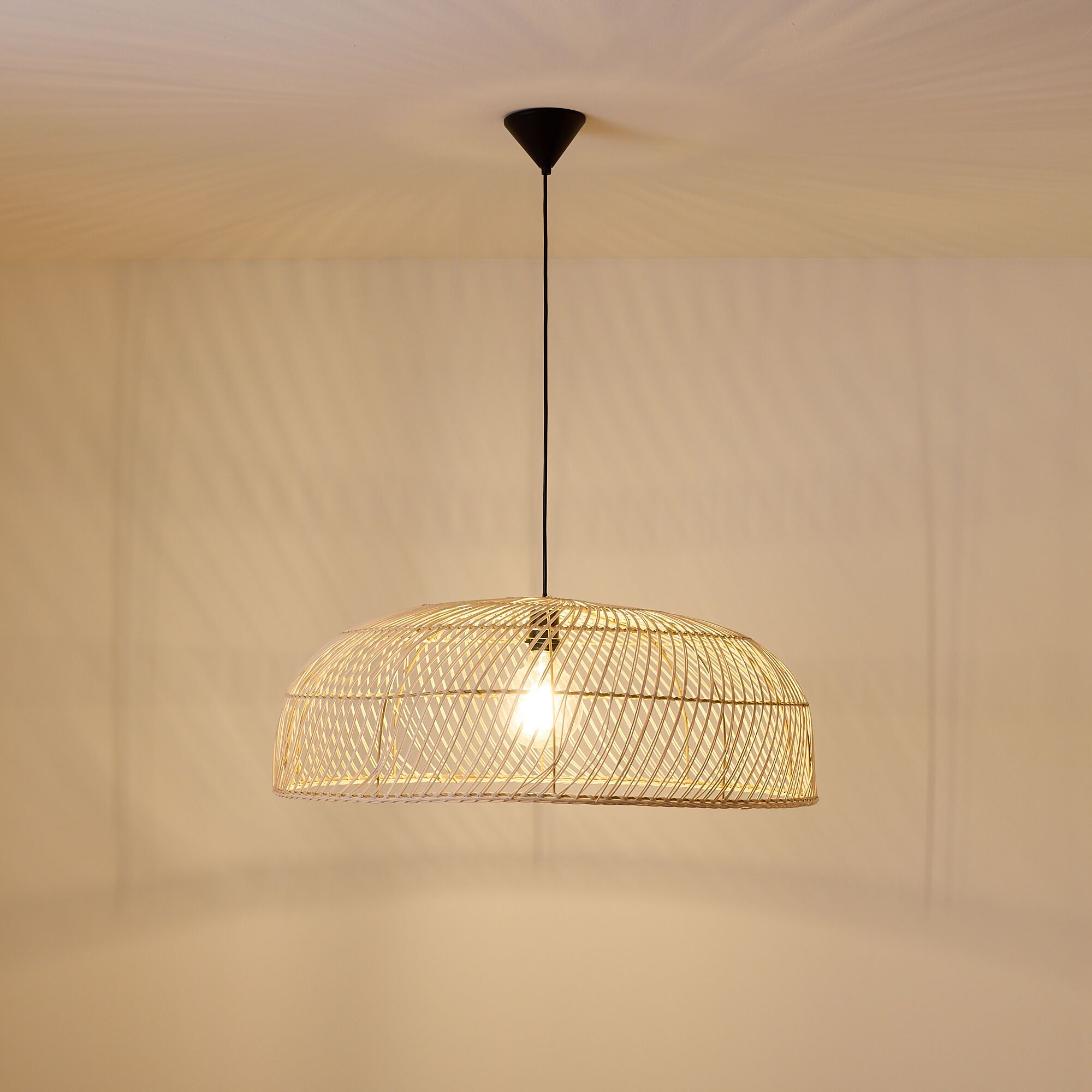 Suspension SAPA en rotin naturel Ø80cm