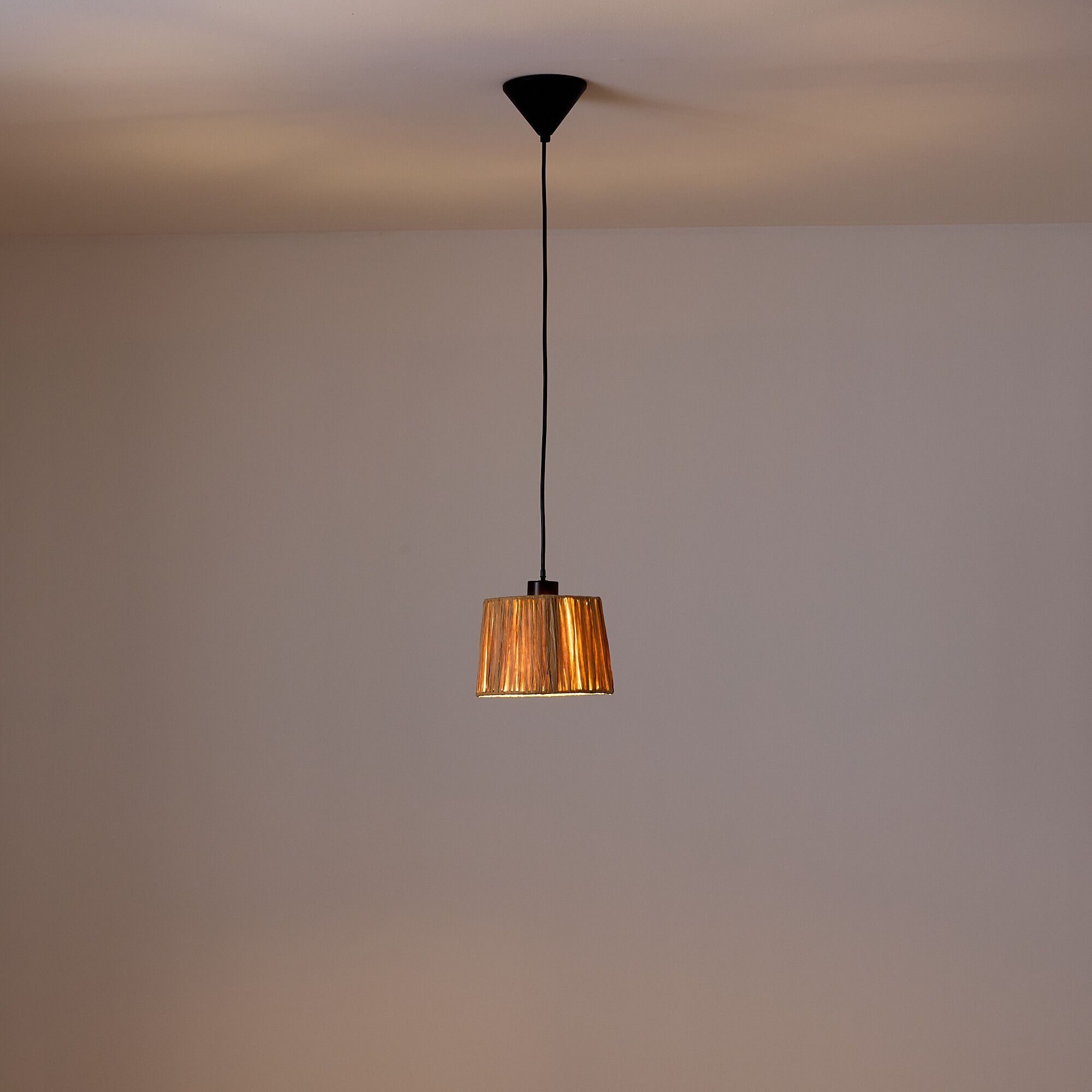 Suspension PAGLIA raphia naturel Ø20cm