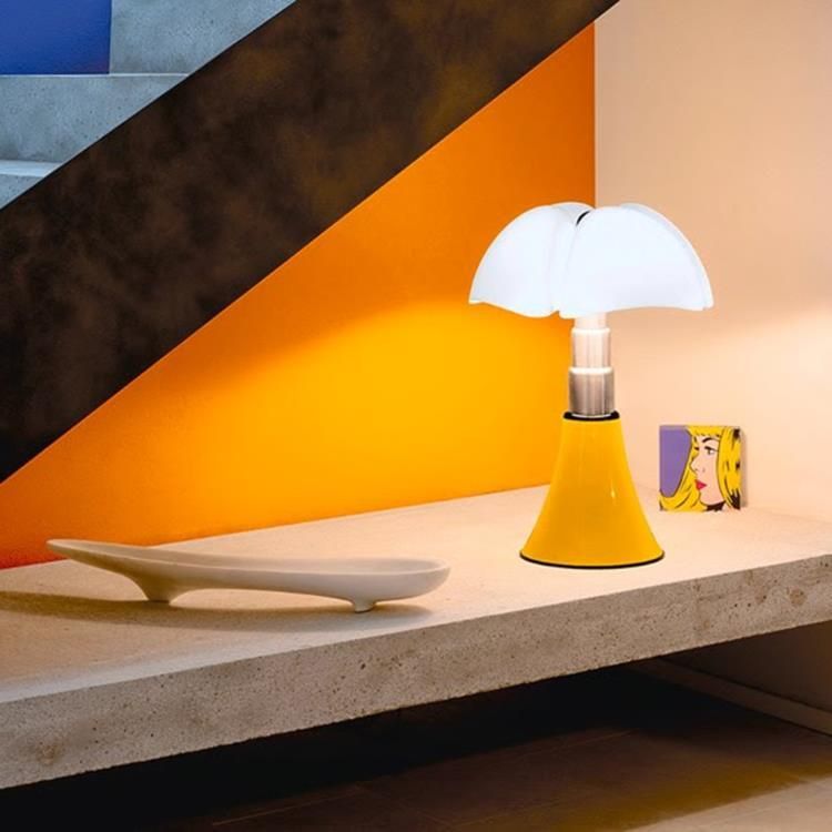 Lampe LED PIPISTRELLO MEDIUM dimmable pied télescopique jaune H50-62cm