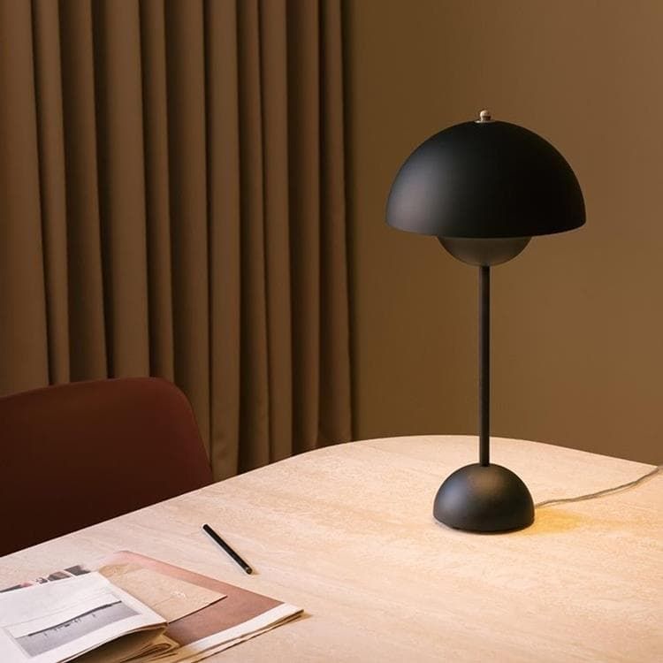 Lampe à poser FLOWERPOT VP3 noir mat H50cm