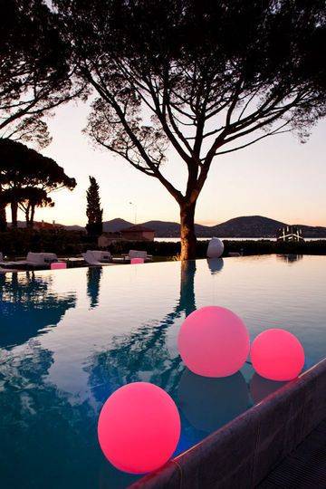 7 tendances pour illuminer sa piscine