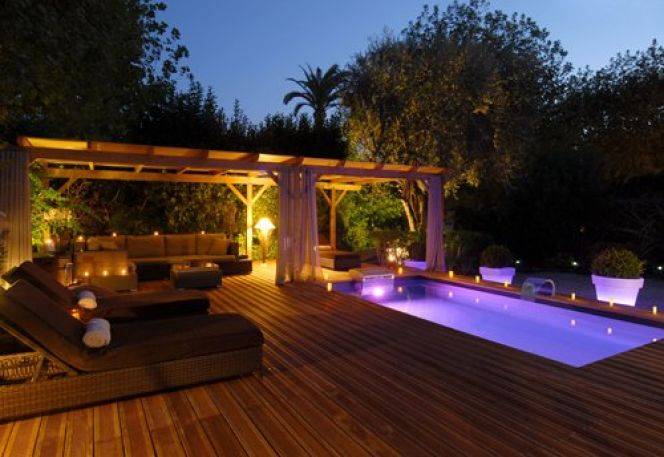 7 tendances pour illuminer sa piscine