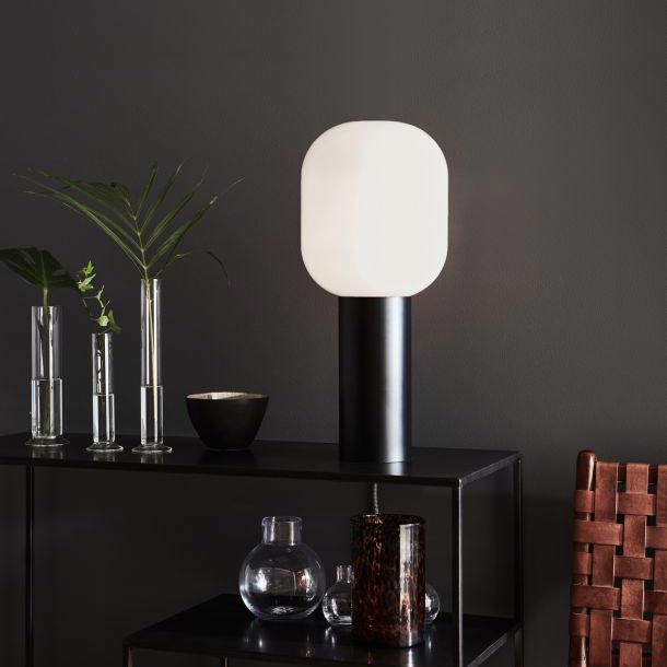 Lampes noires